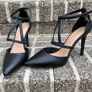 Formal Black stiletto heels size 7 👠